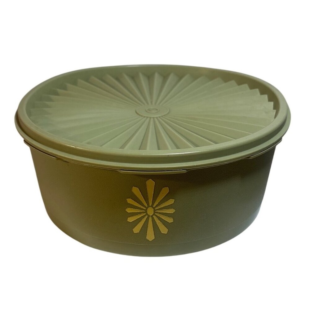 Tupperware Round Container With Lid Olive Green  8" x 3" Vintage